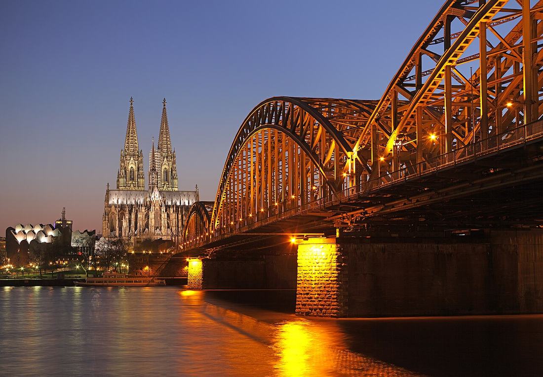 Hohenzollernbrücke in Köln